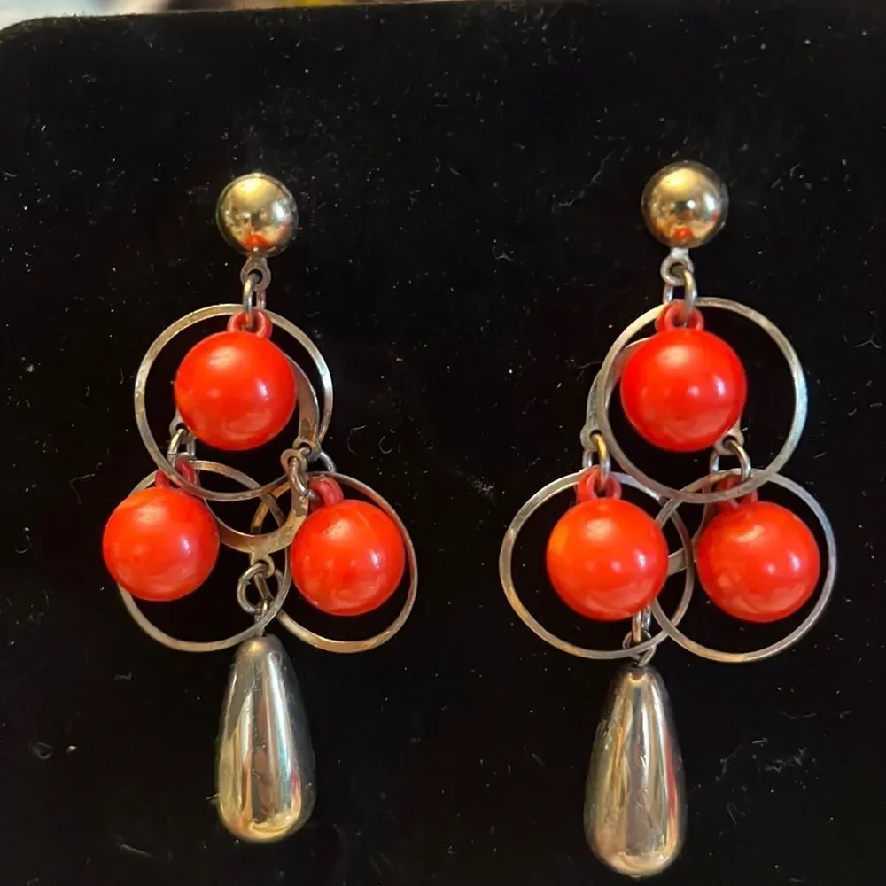 Vintage gold tone and orange bead  Drop earrings for pierced ears